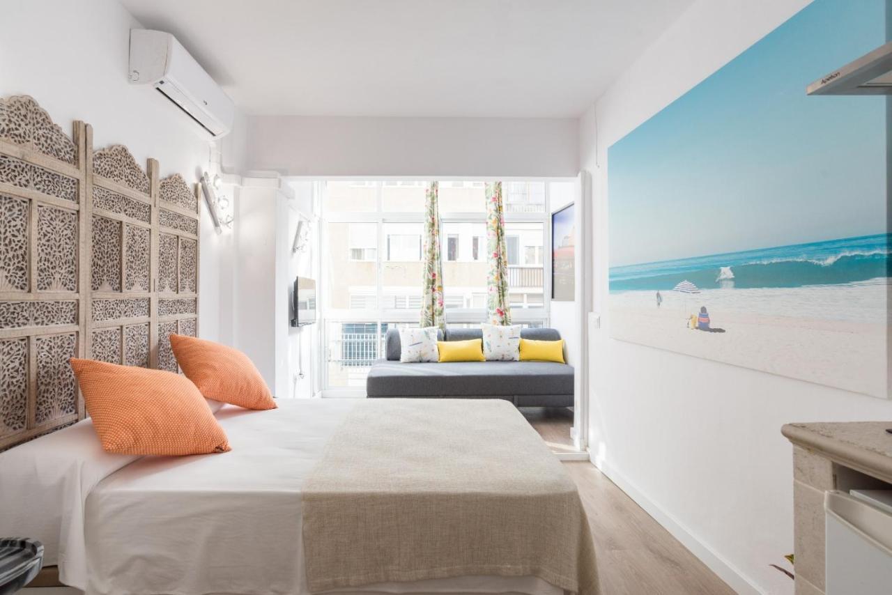 Studio Malagueta Beach Малага Экстерьер фото