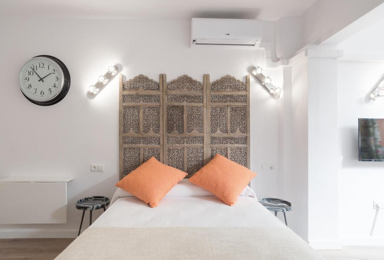 Studio Malagueta Beach Малага Экстерьер фото