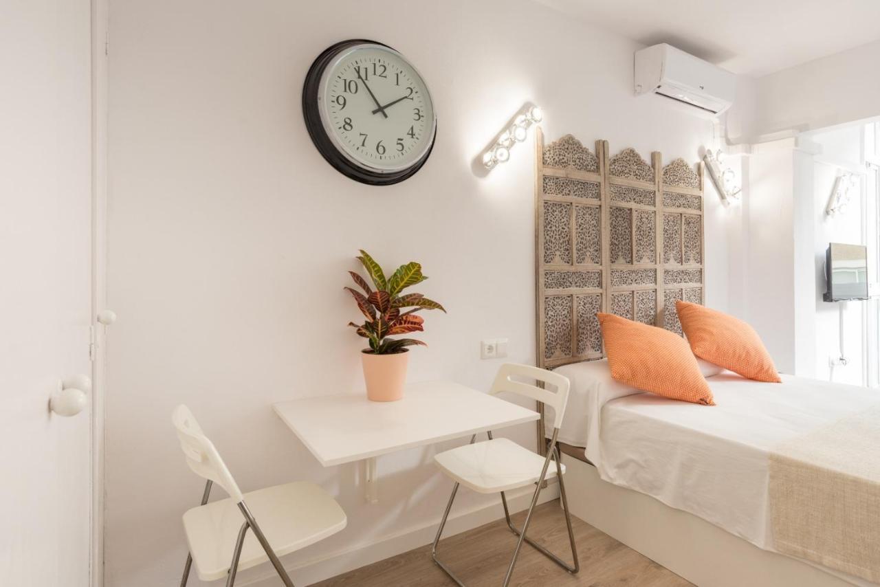 Studio Malagueta Beach Малага Экстерьер фото
